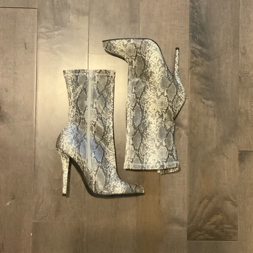 Fashion nova booties